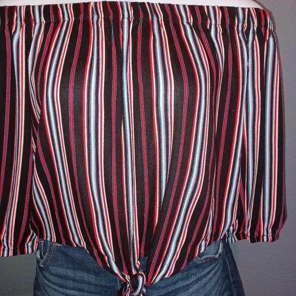 AMBIANCE - Picture 3 of 3